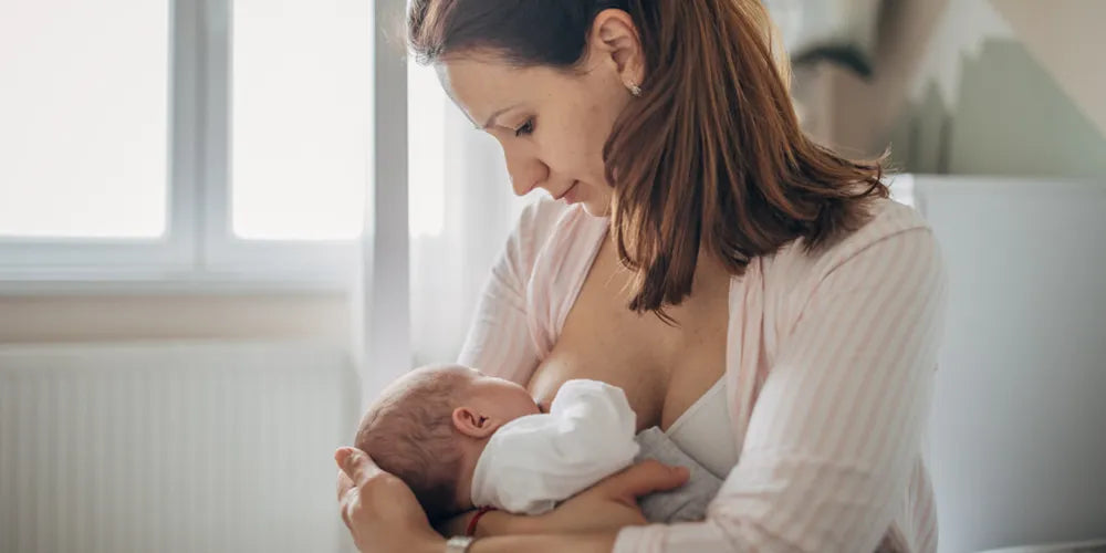 Dojenje je akt, ki ga imata lahko le mama in otrok